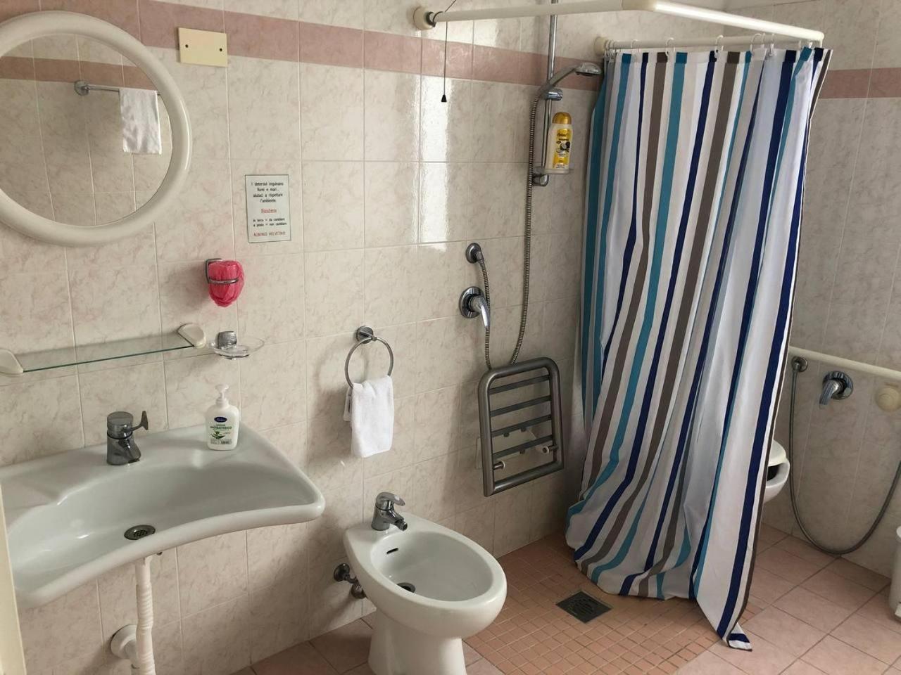 Be Me Hotel Helvetia Tabiano Terme Kültér fotó